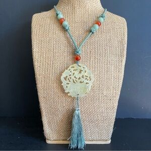 Vintage hand carved Chinese Green Jade Pendant tassels Necklace.